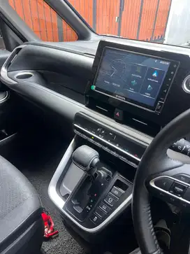 Toyota Voxy 2022 Bensin
