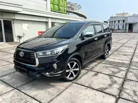 Toyota Innova Venturer 2.4 At 2021