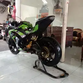 Ninja fi thn 2013 cash Bali dharma motor