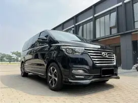 HYUNDAI H1 ROYALE 2.5 DIESEL AT 2020