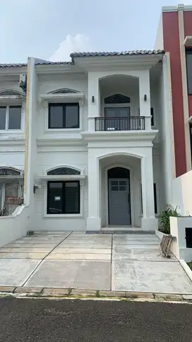 Dijual rumah 2lt siap huni di Citra Grand