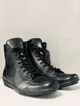 Sepatu Boots Pria