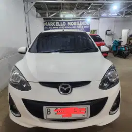 Mazda 2 R a/t 2013 dp suka 2