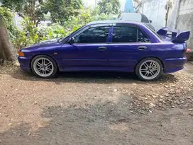 Mitsubishi Lancer 1995 Bensin