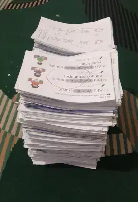 Kertas 15 × 20 cm bekas