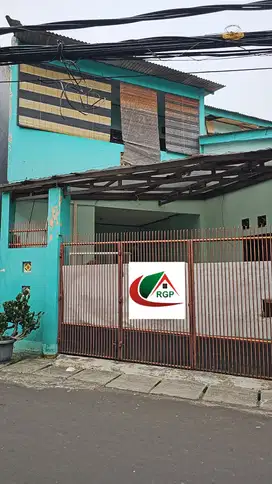 Dijual Murah Rumah 2 Lantai Bangunan Bagus dan Strategis di Jaksel ‎