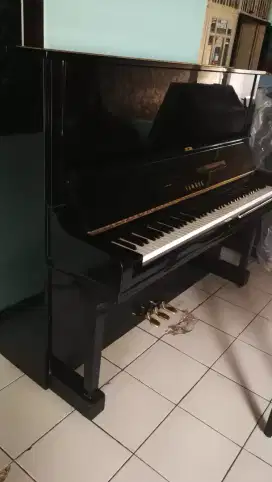 Piano Yamaha type U3 H