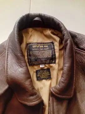 Jaket kulit  Beli di LN