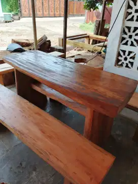 MEJA antik teras