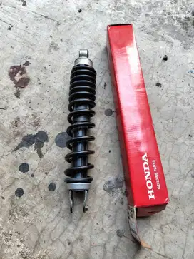 suspensi belakang vario 125 old