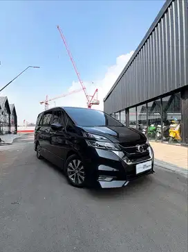 Nissan Serena HWS 2.0 AT 2023