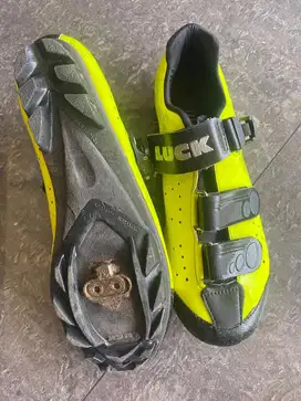 Sepatu Sepeda MTB