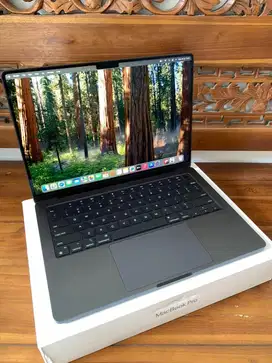 Macbook Pro M3pro 14inch 1TB SpaceBlack AppleCare+
