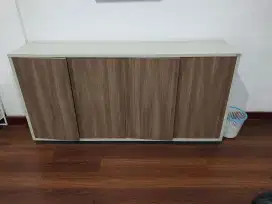 Lemari drawer bupet rak Credenza 4 pintu Informa