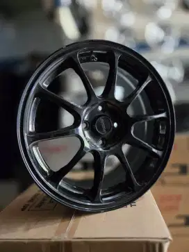Velg R16 pcd 4x100 lebar 7 et40 ada 4bj