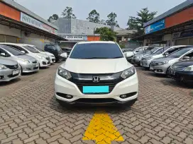 6JT HRV E CVT 2016 WHITE EDITION RARE MURAH !!