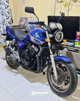 FOR SALE!! Honda CB 400 SF 1998