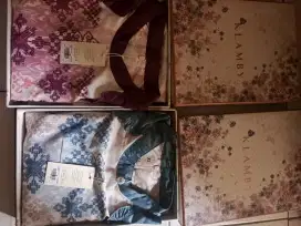 Baju atasan klamby