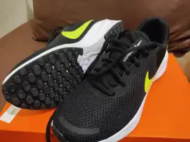 Nike Revolution 7 Running shoes