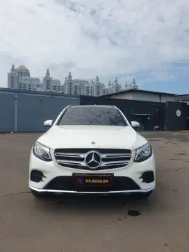 MERCEDES BENZ GLC200 AMG 2018