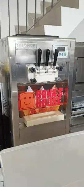 Mesin soft ice cream TOMORI