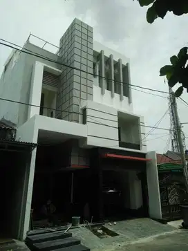 Jual Rumah 2,5 Lantai di Perum Duta Bumi Bekasi kota siap huni (K0509)