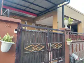 Di jual rumah besar murmer