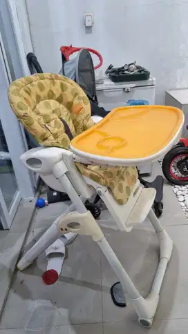 Meja Makan Bayi JOIE
