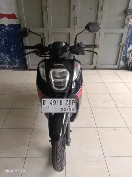 DIJUAL HONDA GENIO CBS ISS THN 2020 WARNA HITAM MERAH