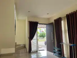 Disewakan Rumah 2 Lantai di dalam Cluster Green Ara - Harapan Indah, B