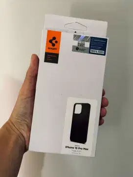 Spigen Thin Fit - Black iPhone 15 Pro Max