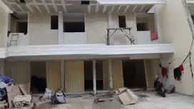 Dijual Ruko 2 Lantai Siap Pakai Lokasi Strategis di Harapan Indah, Bek