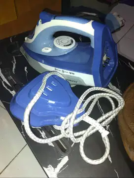 Setrika uap 2400 w