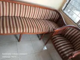 Jual murah kursi tamu +meja