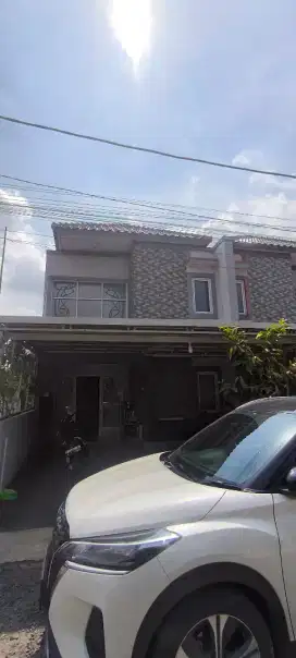 Jual cepat rumah 2 lantai