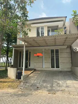 Murah Rumah 2 Lantai Siap Huni Posisi Sebelah Taman di Greenlake Citra
