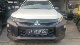 Antik nih !!! Triton Hdx 4x4 2021 warna putih