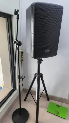 SPEAKER QUBE BLUETOOTH KARAOKE + STANDING INCLUDE STANDING MIC + 2 MIC