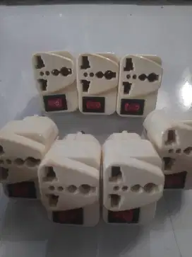 Steker Serbaguna Plus Switch On / Off