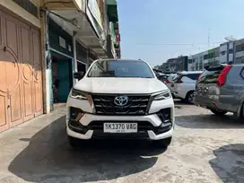 Odo 28xxx, toyota fortuner 2.8 GR sport 2024