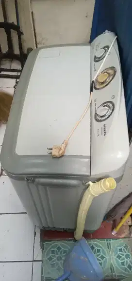 Saya jual mesin cuci bekas tp bagus di jamin ga akan mengecewakan
