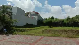 Tanah Dijual : Jl. Alamanda Boulevard, The Pool Candi Golf, Semarang