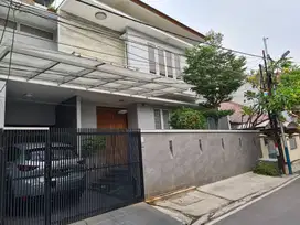 Dijual rumah bagus di Cempaka Putih  Jakarta Pusat