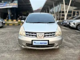 Nissan Grand Livina XV AT 2010