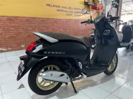 Scoopy 2021 hitam