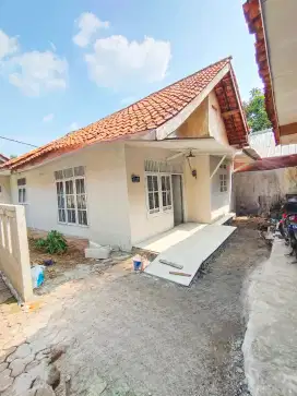 Rumah dikontrakan Ciputat