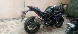 YAMAHA R25 Low KM
