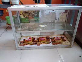 Etalase Rokok  jual murah aja
