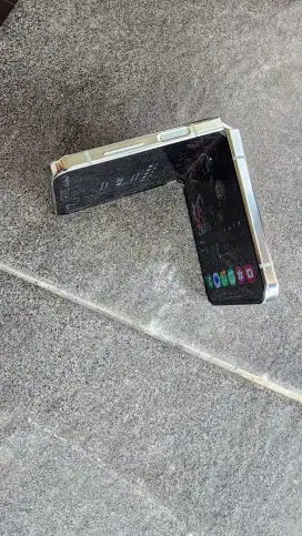 Samsung Z Flip 5 8/256 resmi SEIN