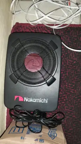 Di jual Subwoofer merk nakamichi